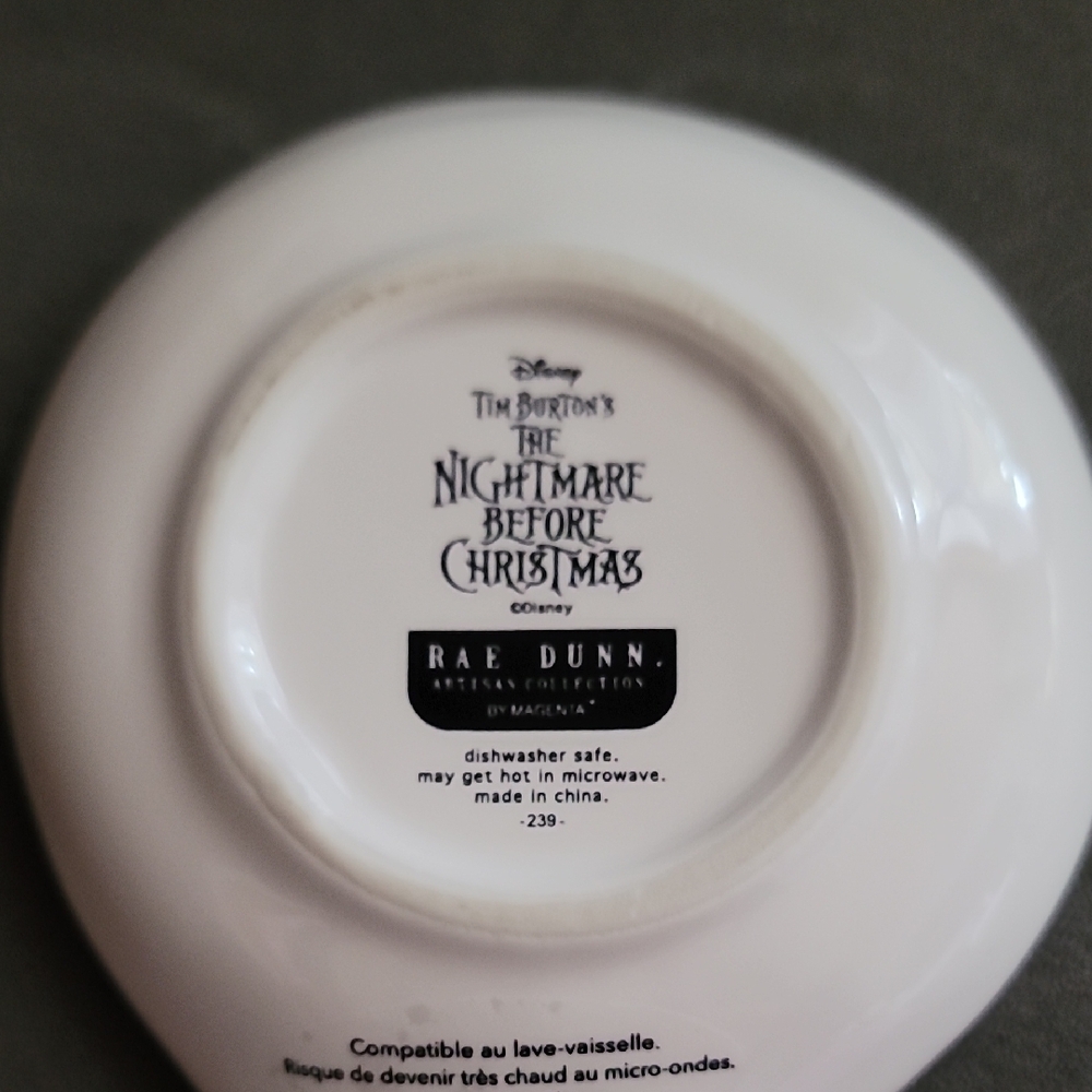 Rae Dunn X Nightmare Before Christmas Jack and Sally Spoon Rest - Picture 4 of 4